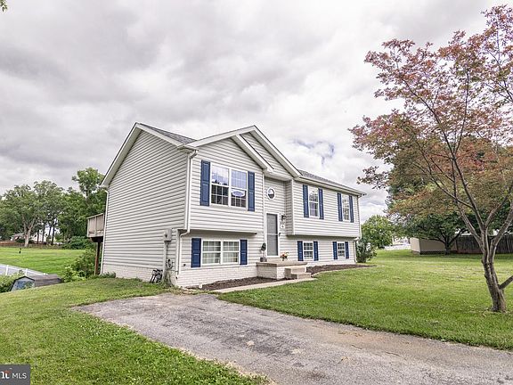 2nd image of 98 Rex Dr