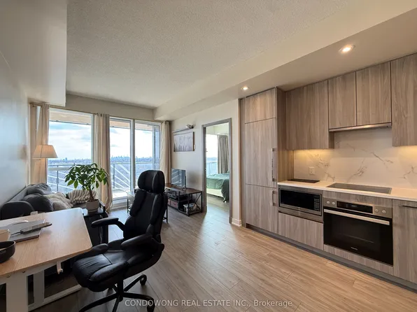 27 McMahon Dr #1805, Toronto, ON M2K 0J2