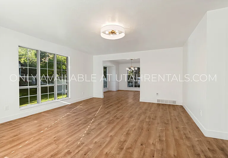 960 N Eastview Dr — Photo 31