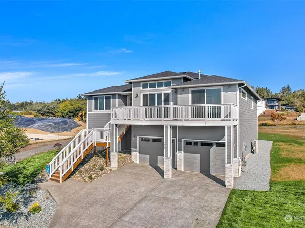 5428 Lonicera Drive, Blaine, WA 98230