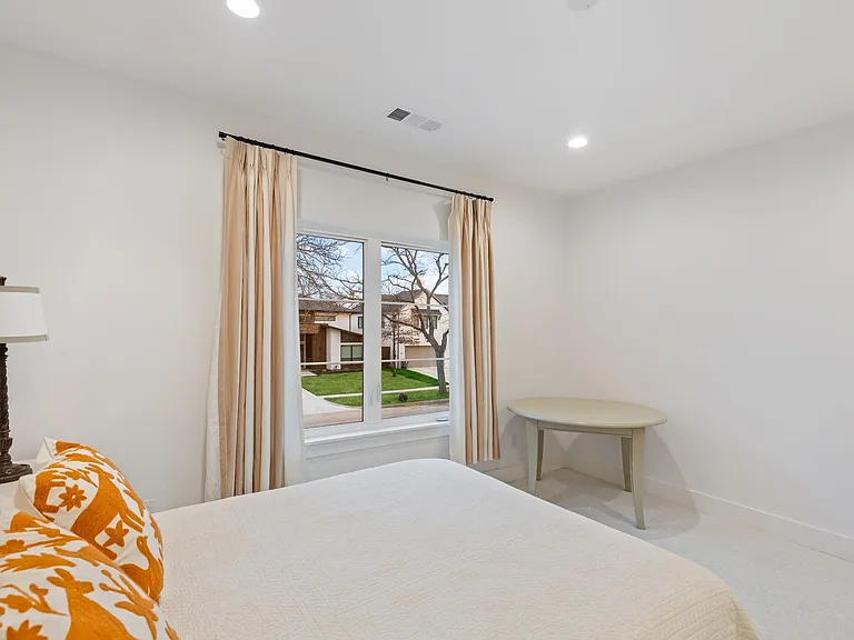 9847 Mixon Dr — Photo 29