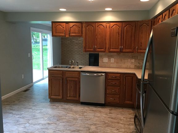 4th image of 2230 Satinwood Dr