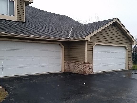 Exterior, 2 Car Attached Garage