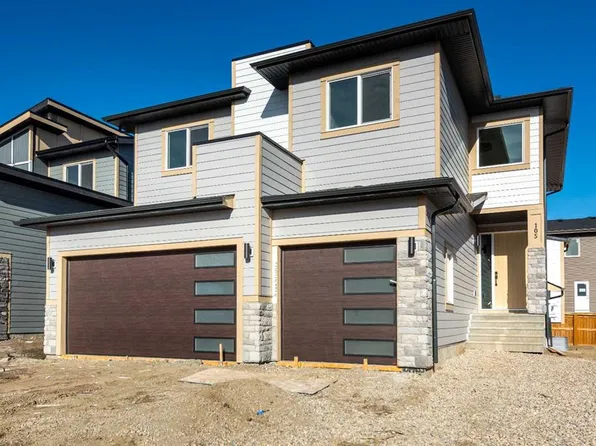 105 W Waterford Psge, Chestermere, AB T1X 3B4
