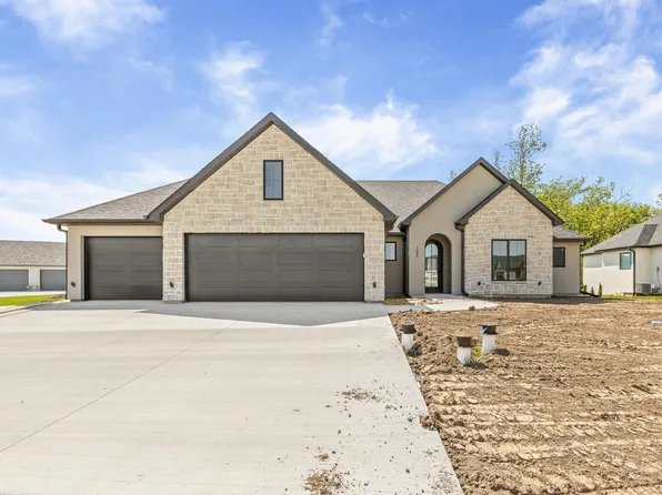 105 Cruden Bay Dr, Columbia, MO 65201