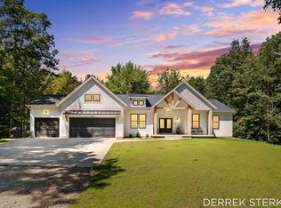 16557 Sheldon Sands Ct, West Olive, MI 49460