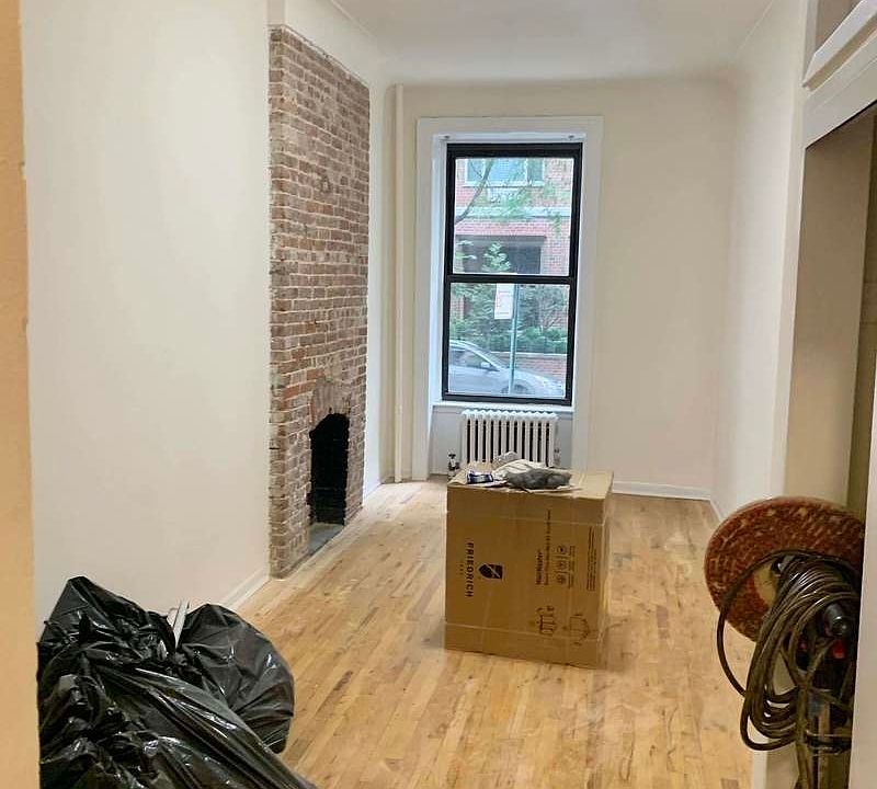 1st image of 137 W 67th St #1E