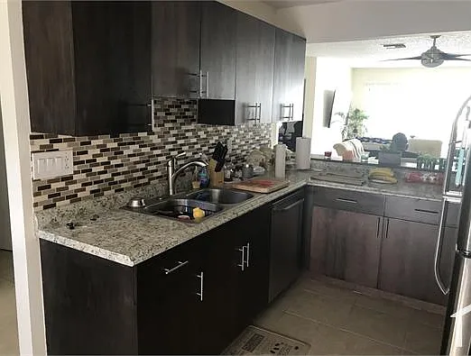 810 Crystal Lake Dr — Photo 13
