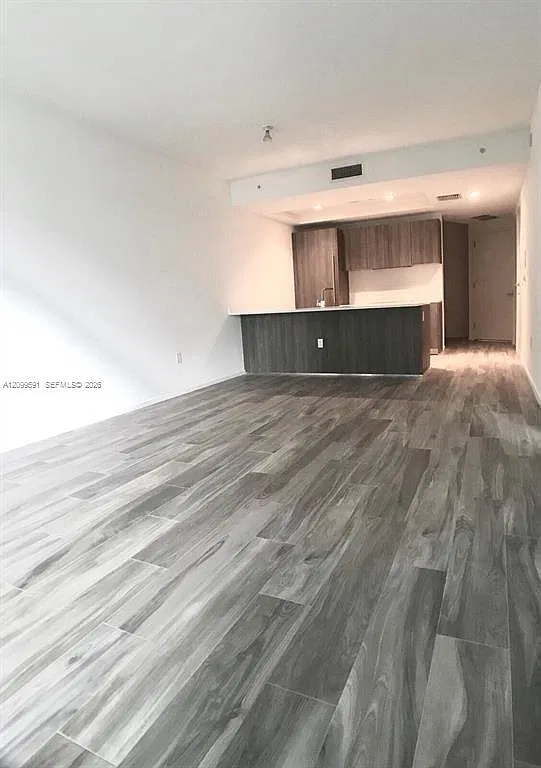 801 Sma Residences Condo — Photo 4