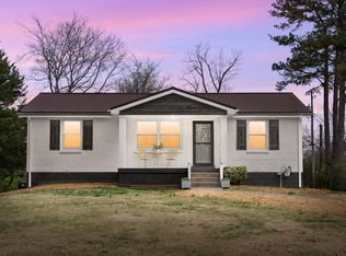 222 Norris Dr, Clarksville, TN 37042
