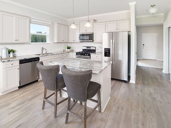 Spacious and Bright Kitchen