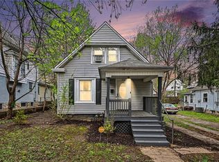 4136 Holly St, Kansas City, MO 64111