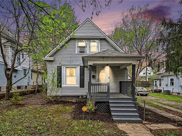 4136 Holly St, Kansas City, MO 64111