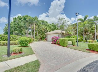 4016 Manchester Lake Dr, Wellington, FL 33449