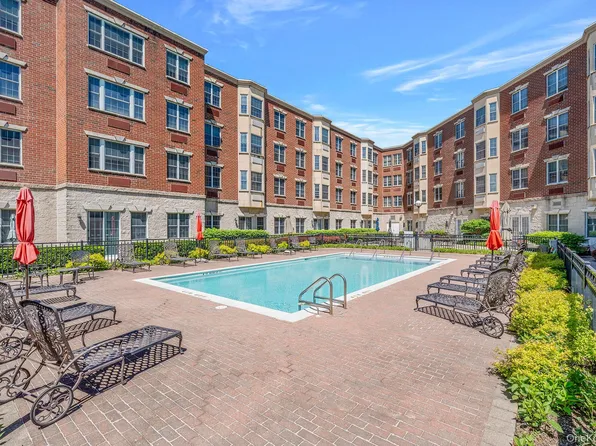 50 Merrick Avenue #216, East Meadow, NY 11554