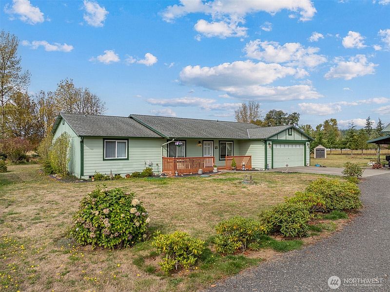 3rd image of 829 Gish Road