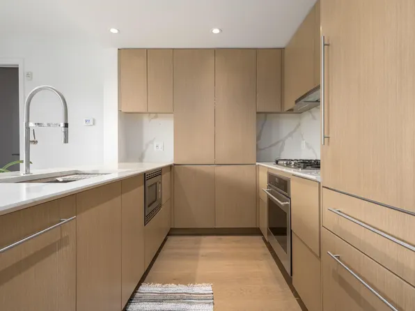 5089 Quebec St #308, Vancouver, BC V5W 0E5