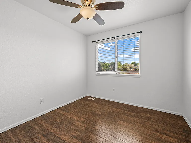 1159 S Waco St #C — Photo 12