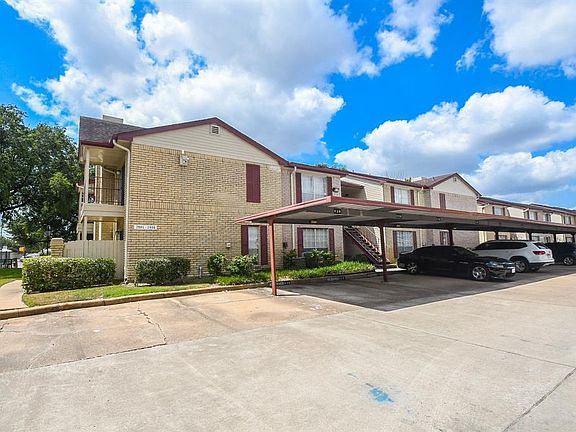 2nd image of 2120 El Paseo St APT 2905