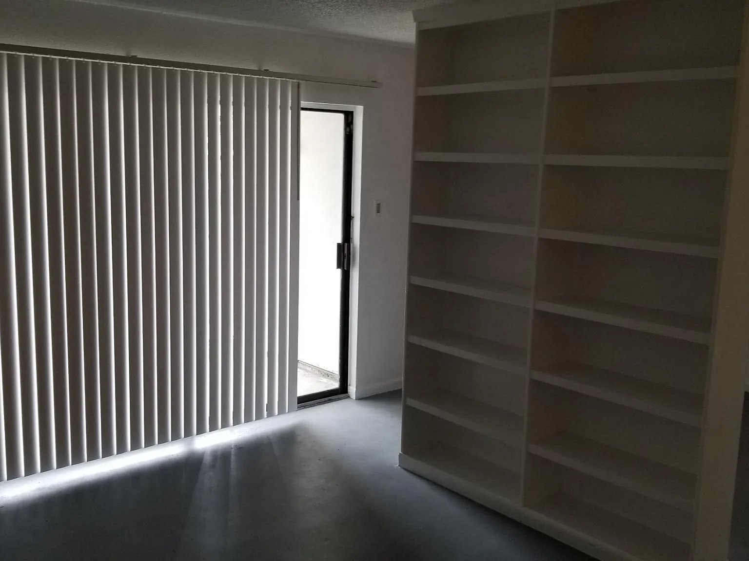 Studio, 620 sqft, $950 — Photo 4