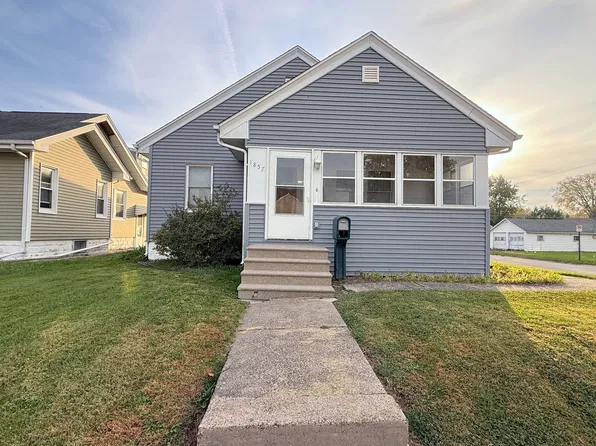 1857 42nd St, Rock Island, IL 61201