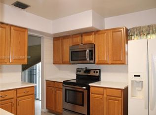 5410 NW 183rd St, Miami Gardens, FL 33055