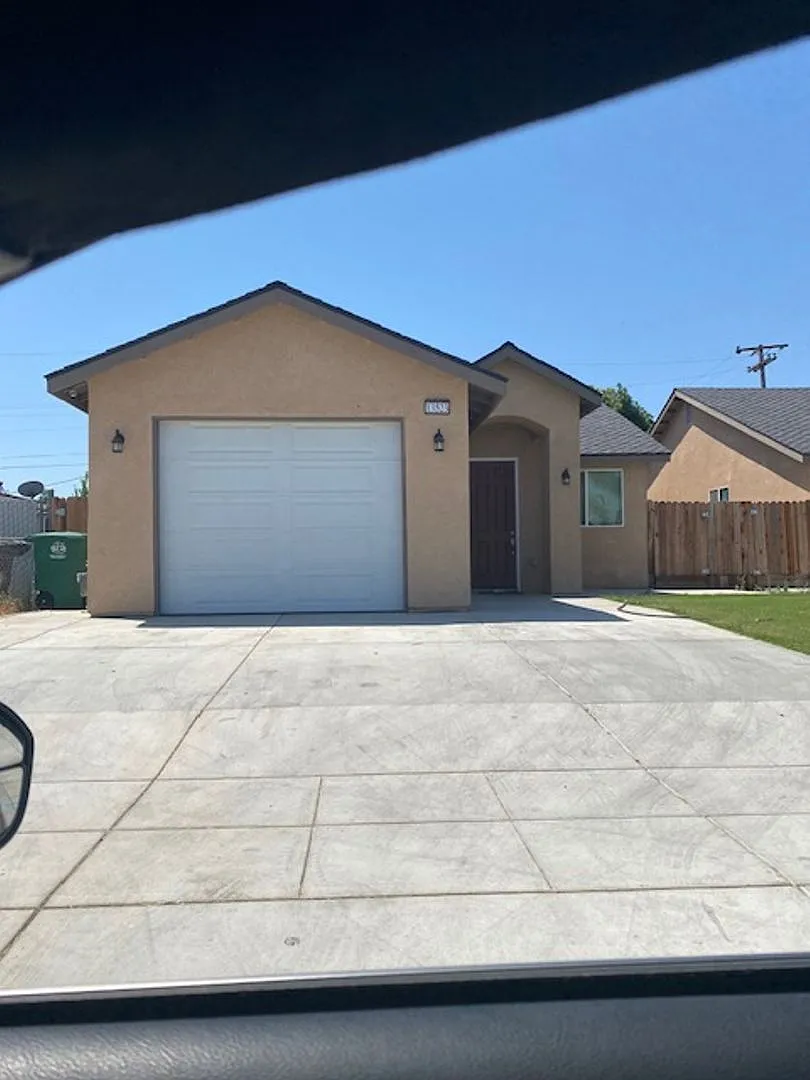 For Rent Move-In Ready New Build In Parlier, Ca!3b/2b — Photo 2
