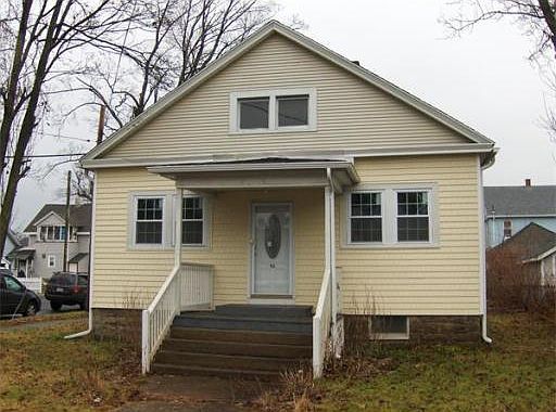 2nd image of 93 Garden St