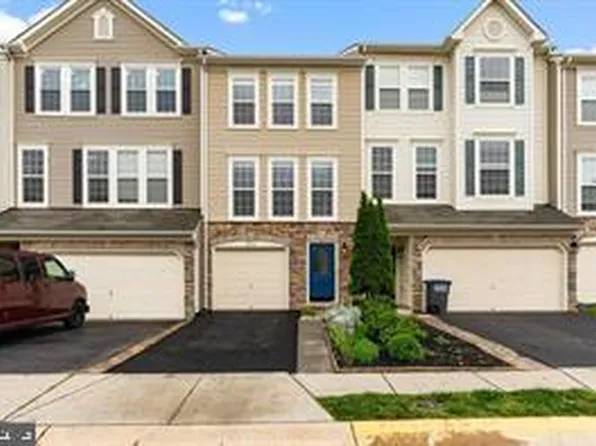 25131 Sweet Myrtle Sq, Aldie, VA 20105