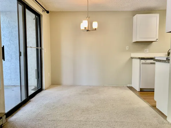 12528 NE 117th Pl APT E5, Kirkland, WA 98034