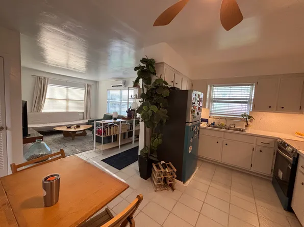 8290 NW 5th Ave #8290, Miami, FL 33150