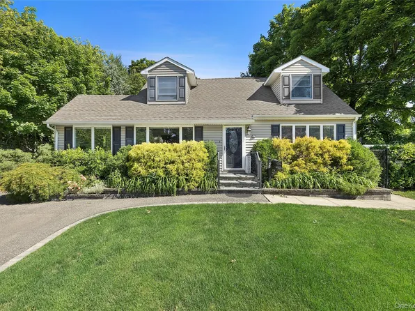 41 Marvin Drive, Kings Park, NY 11754