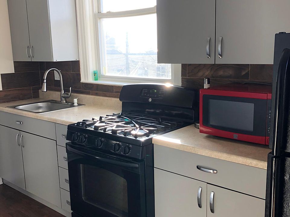 2nd image of 31 Florida Ave APT 2