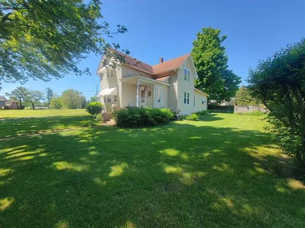 108 Pearl St, Bear Creek, WI 54922