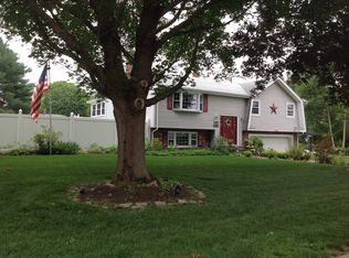 17 Saddle Dr, Bridgewater, MA 02324