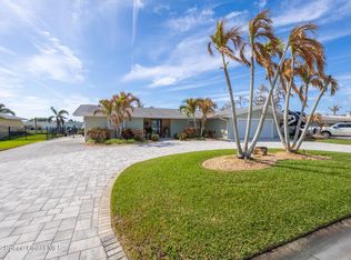 511 Eleuthera Ln, Indian Harbour Beach, FL 32937