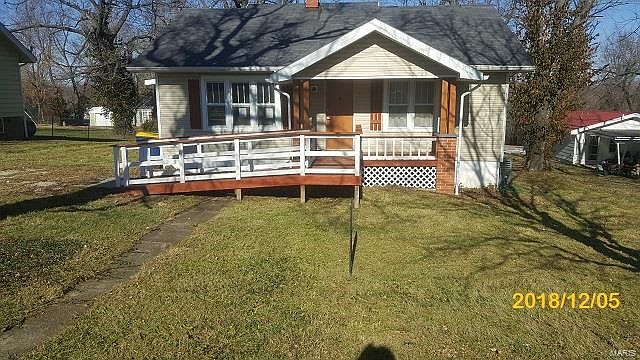 1st image of 304 E 10th St