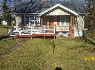 304 E 10th St, Salem, MO 65560