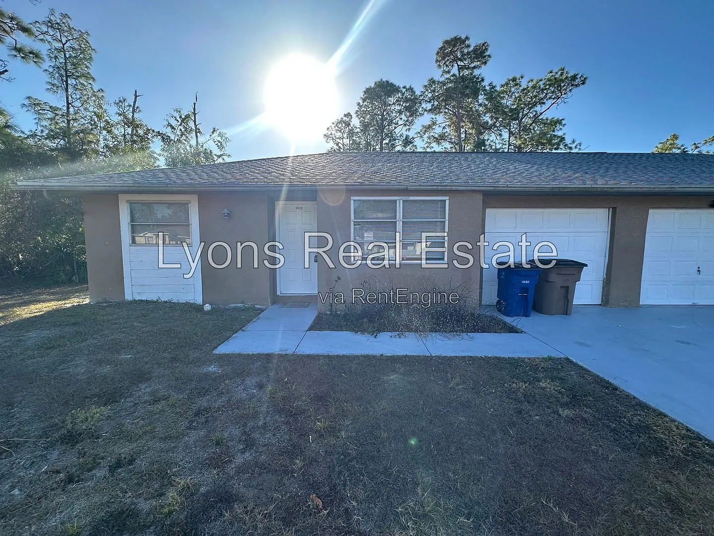 3 bed, 2.0 bath, 1067 sqft, $1,300 — Photo 2