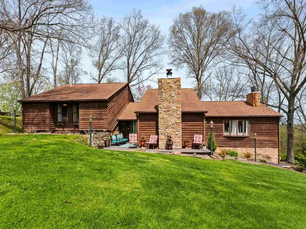 201 Arrowhead Point, Grayson, KY 41143