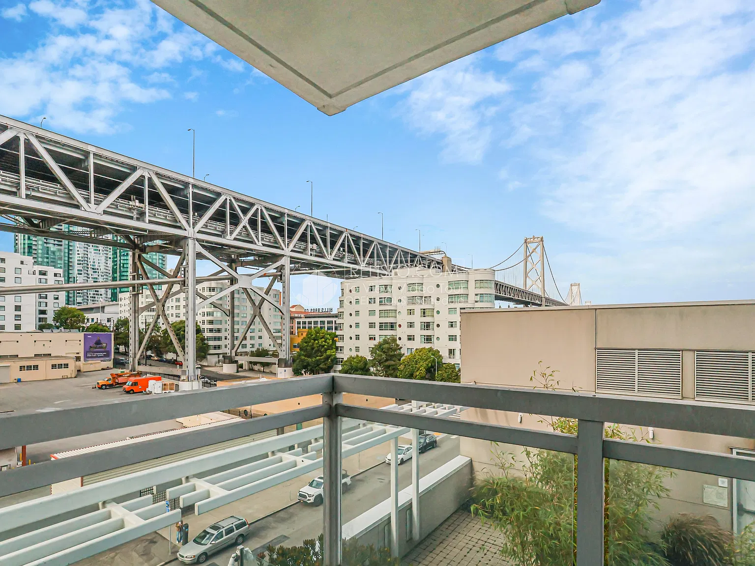 2 bed, 2.0 bath, 1270 sqft, $7,995 — Photo 4