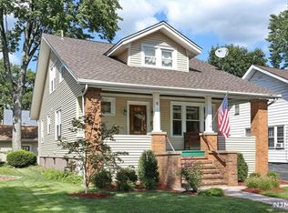 6 Taylor Ave, Hawthorne, NJ 07506