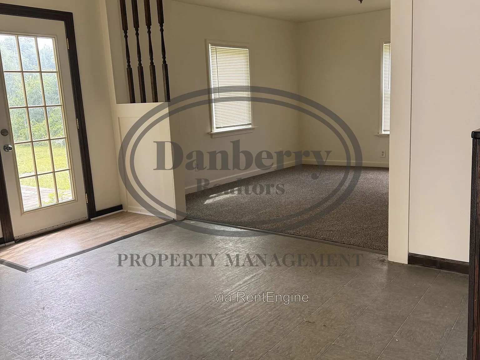 3 bed, 1.0 bath, 1176 sqft, $1,250 — Photo 3