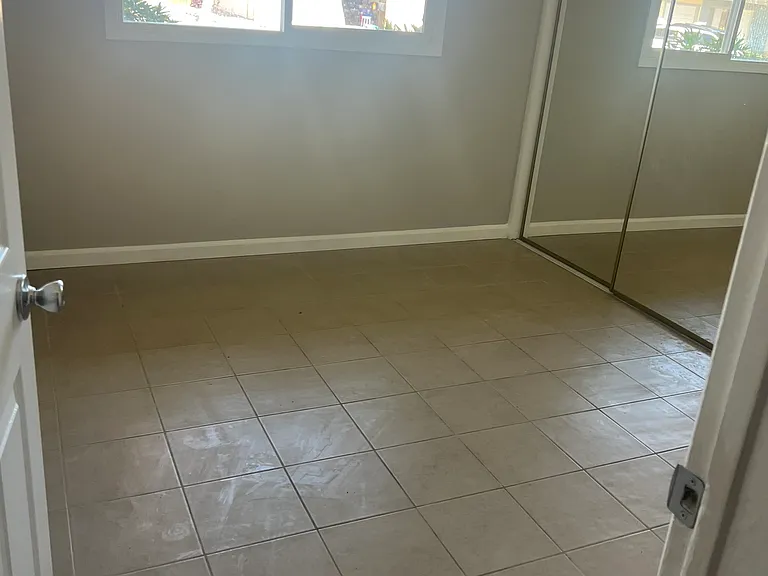 304 Palm Dr — Photo 15