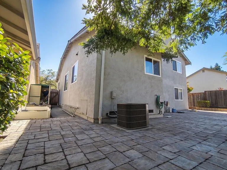 2844 Sombrero Cir — Photo 17