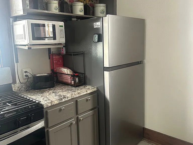 320 W Kemp St — Photo 5
