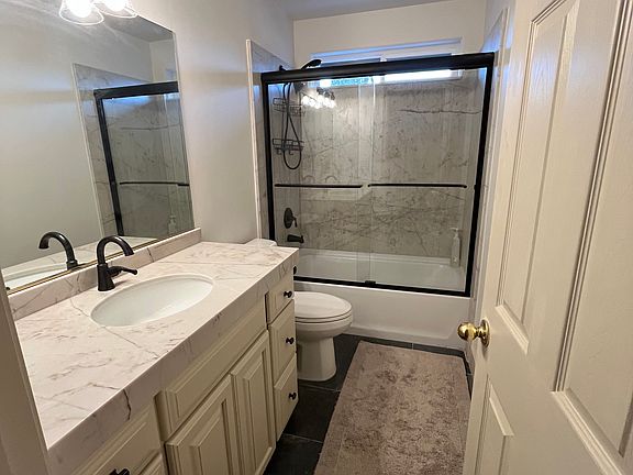 4th image of 10085 Wycliffe Ln
