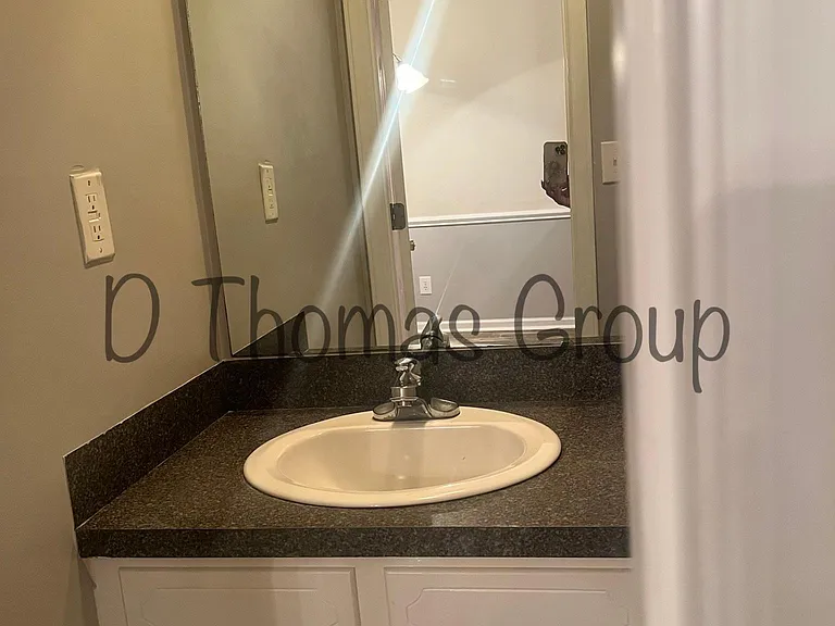 2325 Vineyard Dr #C2 — Photo 11