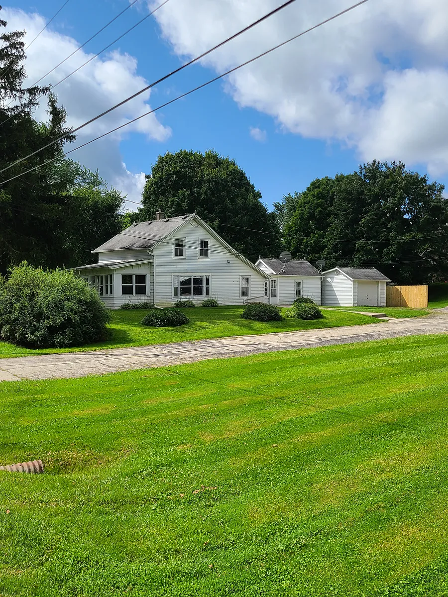 Building Photo - 2653 S Mayfield Rd