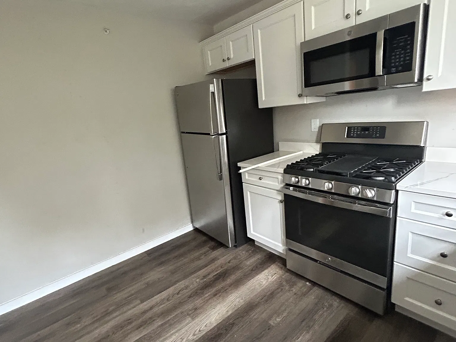666 Metropolitan Ave — Photo 2